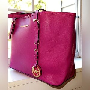 Michael kors bag!!🛍️🛍️💫💫